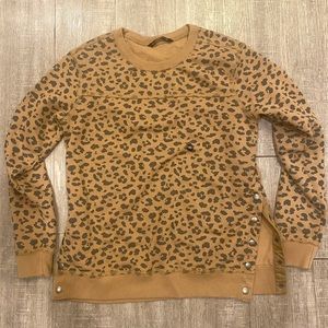 Abercrombie & Fitch Side-Snap Leopard Sweatshirt